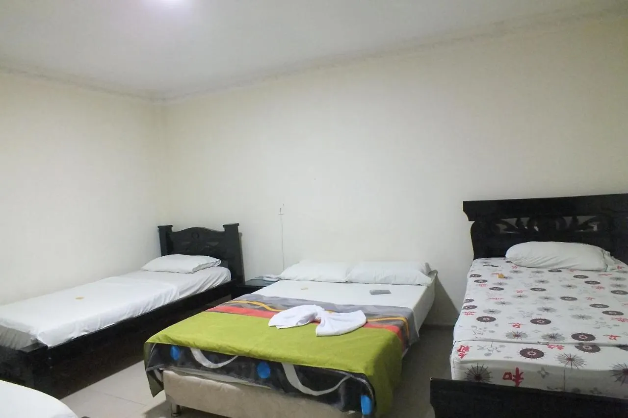 Hotel Esmeralda Inn 바랑키야 3*,